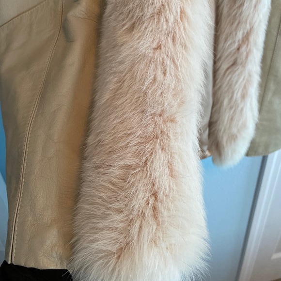 Genuine Ivory Leather & Fox Fur Jacket - Picture 4 of 15